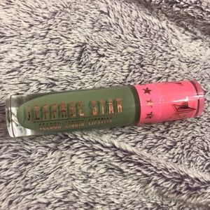 New Jeffree Star liquid lipstick